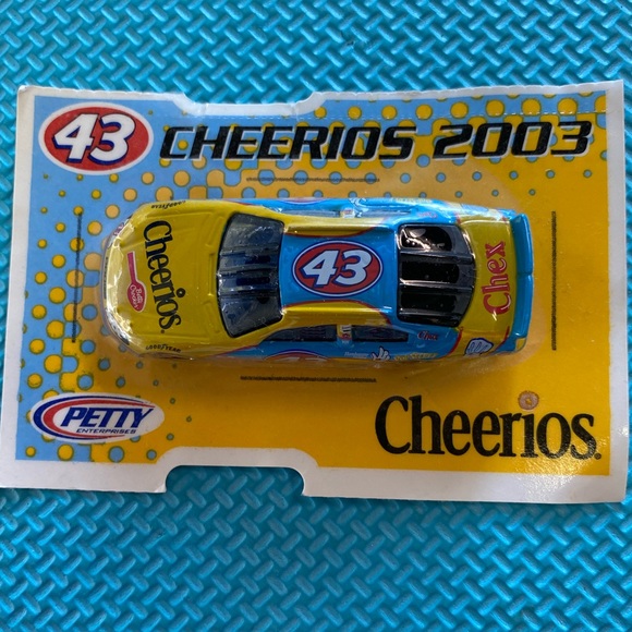 2003 Nascar Cheerios Racing Promo Car #43 Petty Enterprises - Picture 1 of 7